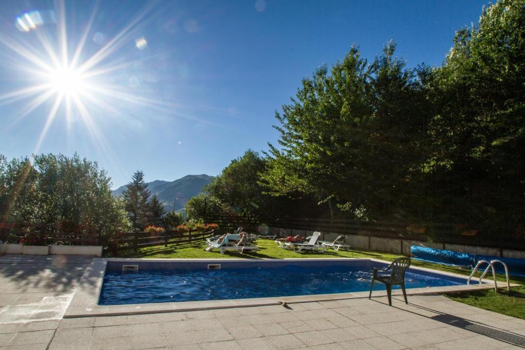 Апартаменты Apartamento Aguilera Naut Aran Экстерьер фото
